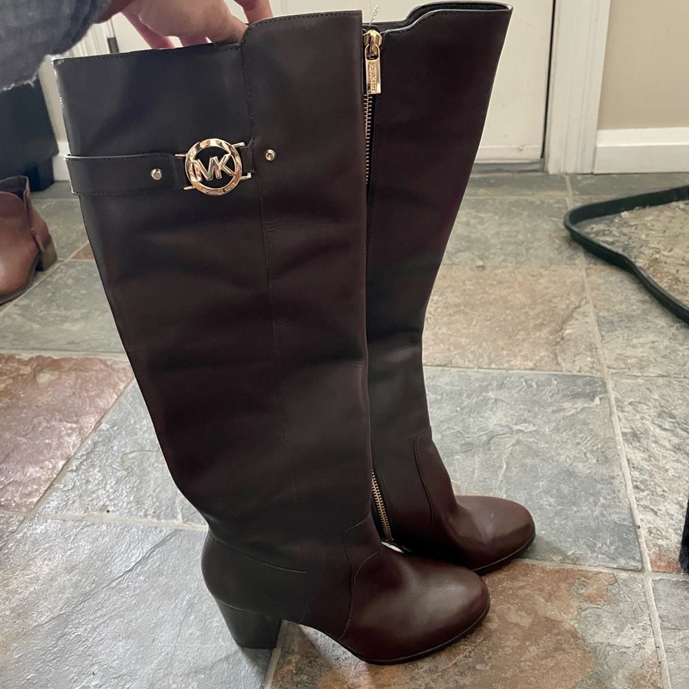 Michael Kors Tall Heeled Boot in brown - size 6.5